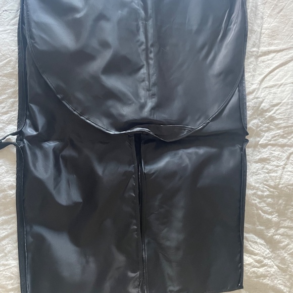 Hangable Theory travel garment bag - Picture 2 of 2